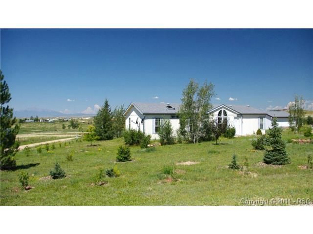 13490 Palomino Dr, Calhan, CO 80808