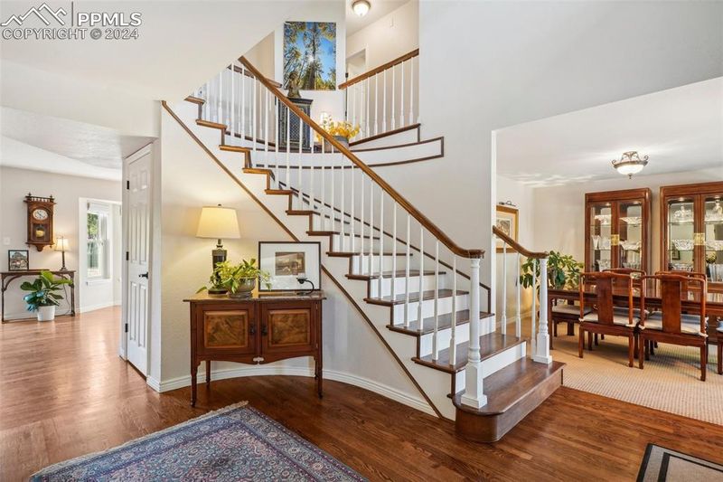 135 Mobray Ct, Colorado Springs, CO 80906