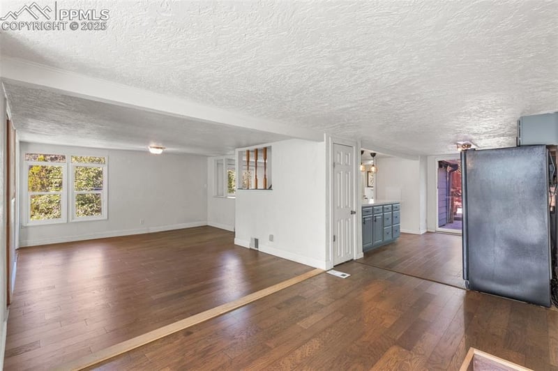 135 South Pa, Manitou Springs, CO 80829