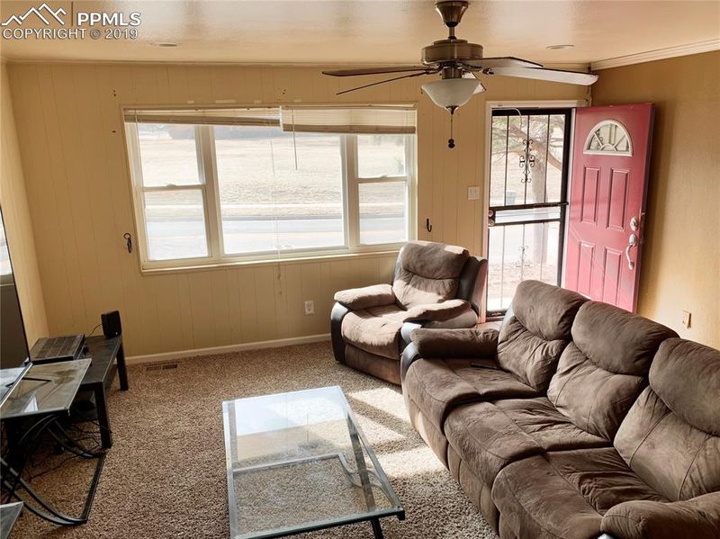 1350 Verde Dr, Colorado Springs, CO 80910