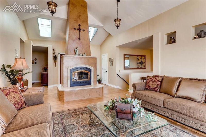 13510 Green Meadow Dr, Elbert, CO 80106