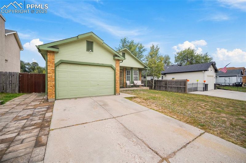 1355 Challenger Ave, Colorado Springs, CO 80916
