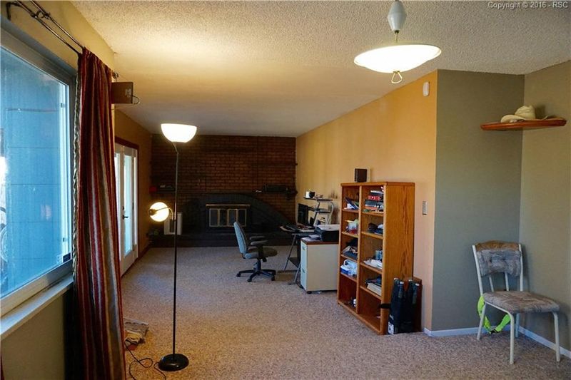 1358 Shenandoah Dr, Colorado Springs, CO 80910