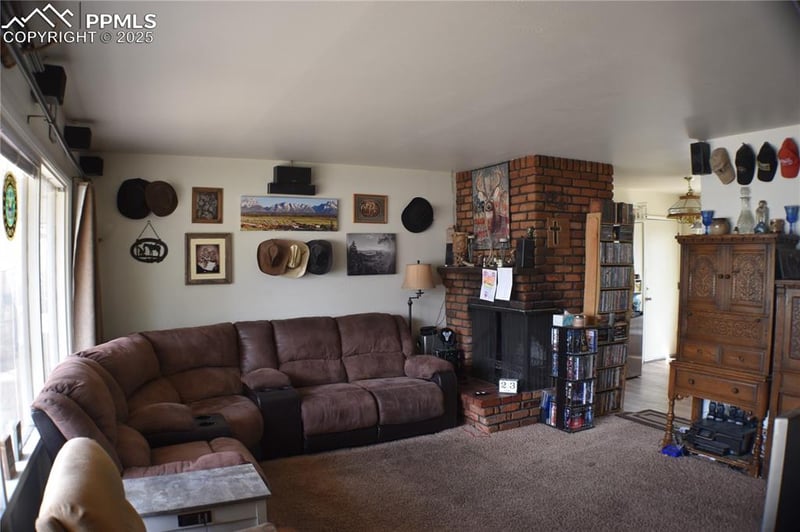 1361 Edith Ln, Colorado Springs, CO 80909