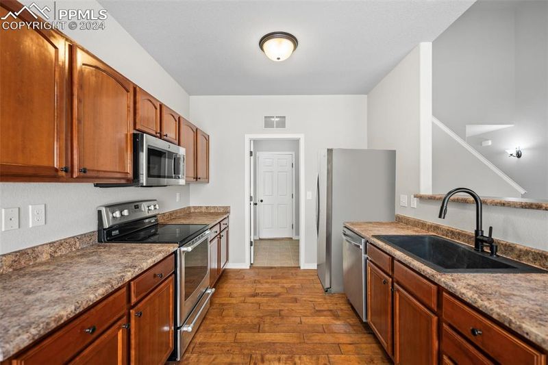 1365 Diamond Rim Dr, Colorado Springs, CO 80921