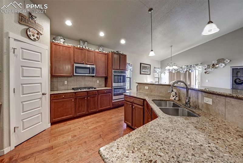 1367 Celtic Dr, Colorado Springs, CO 80910