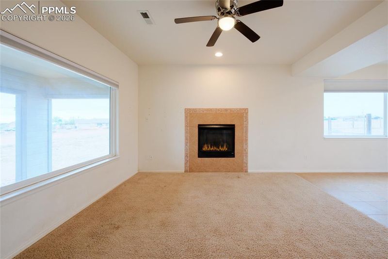 1367 N Dailey Dr, Pueblo, CO 81007