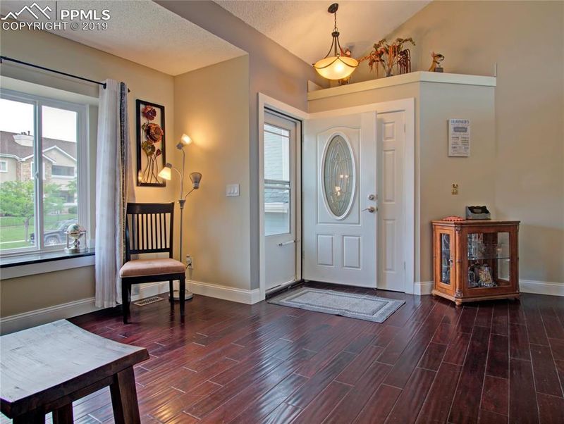 1369 Suncrest Way, Colorado Springs, CO 80906