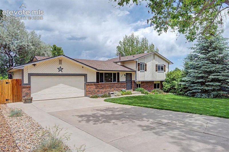 1370 Amstel Dr, Colorado Springs, CO 80907