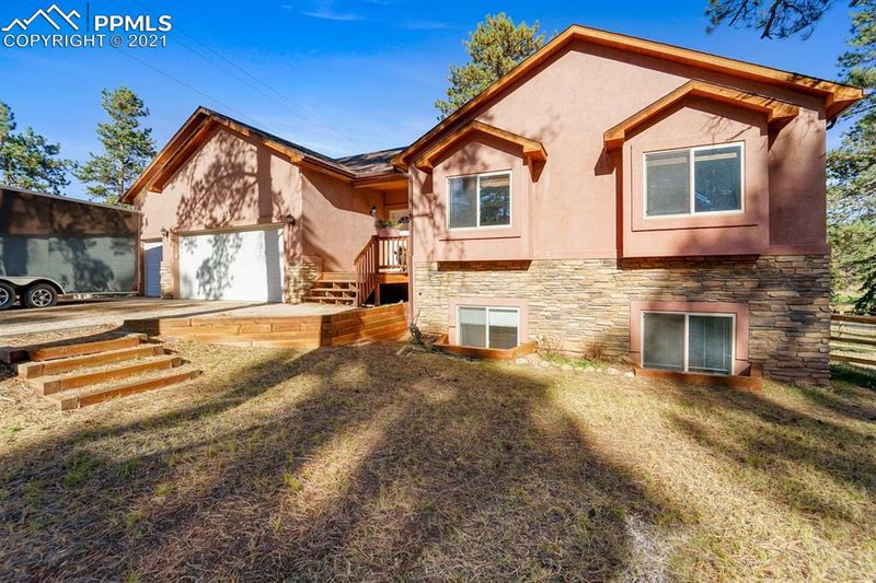 1373 Masters Dr, Woodland Park, CO 80863