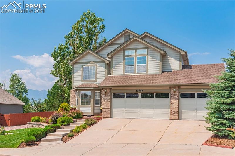 13748 Narrowleaf Dr, Colorado Springs, CO 80921