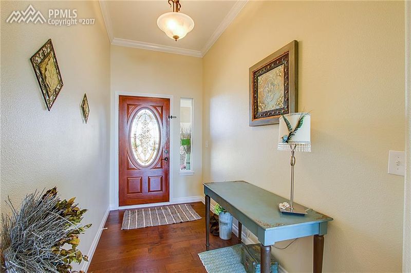 13752 Windy Oaks Rd, Colorado Springs, CO 80921