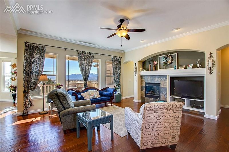 13752 Windy Oaks Rd, Colorado Springs, CO 80921