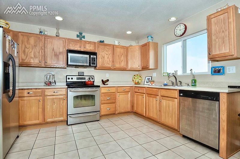 1376 Red Mica Way, Monument, CO 80132
