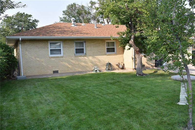 138 Melrose Ave, Pueblo, CO 81004