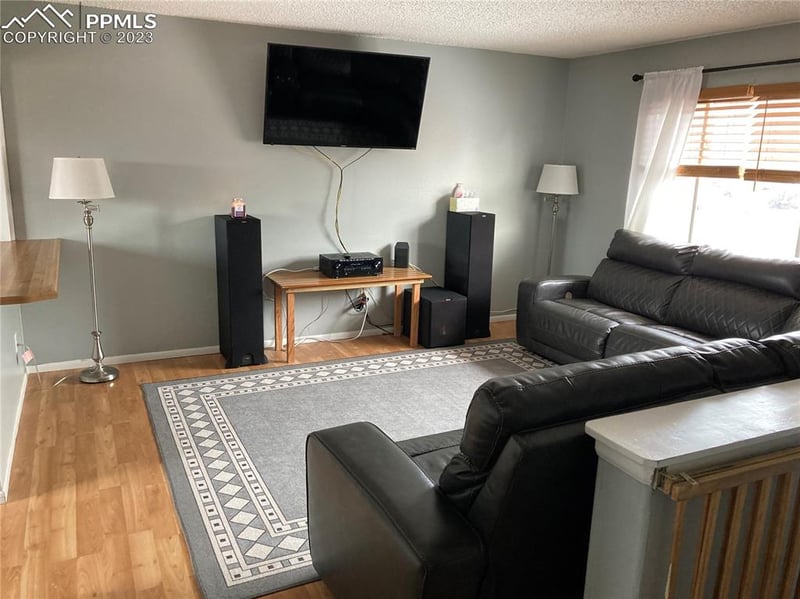 1380 Hiawatha Dr, Colorado Springs, CO 80915