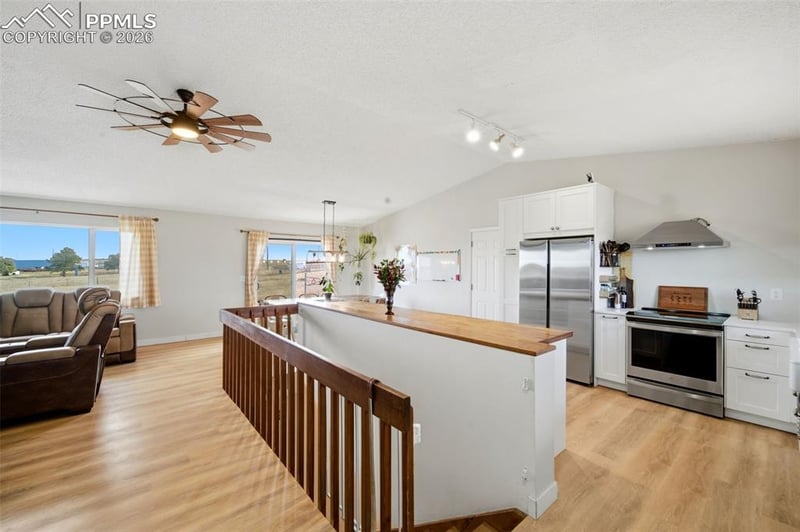 13815 Woodlake Rd, Elbert, CO 80106