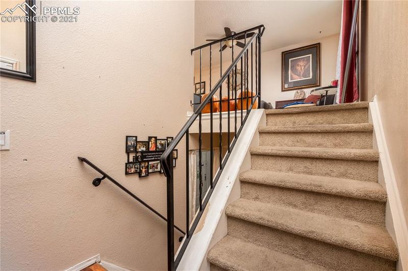 1382 Keith Dr, Colorado Springs, CO 80916