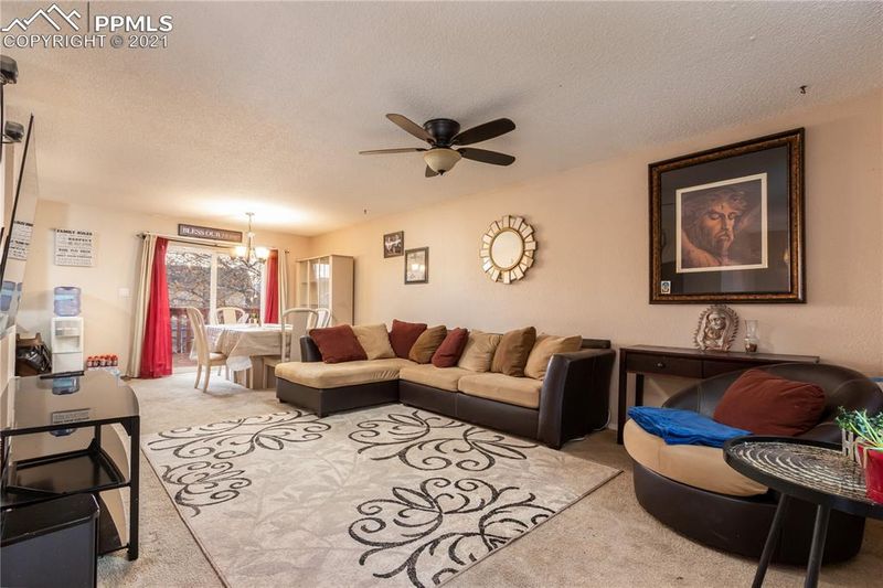 1382 Keith Dr, Colorado Springs, CO 80916
