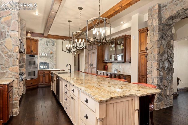 13835 Holmes Rd, Colorado Springs, CO 80908