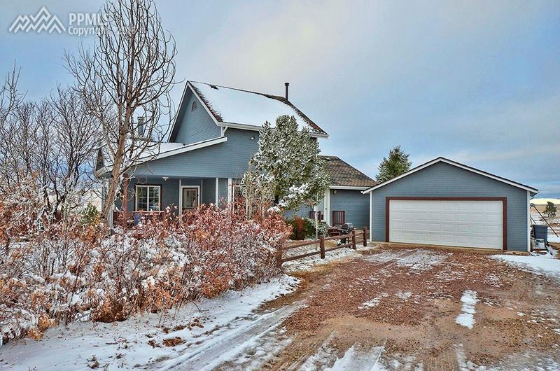 1385 Oxford Way, Elizabeth, CO 80107
