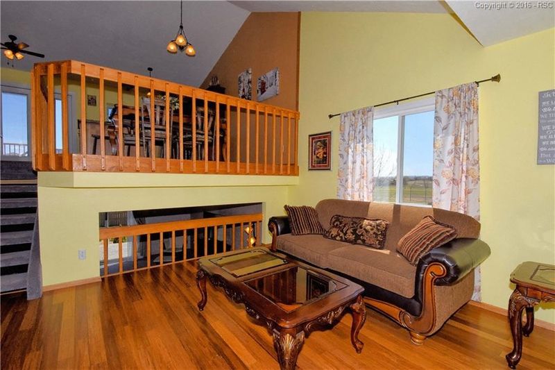 1385 Suncrest Way, Colorado Springs, CO 80906