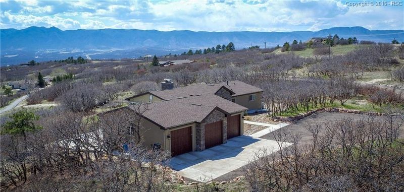 13885 Overlook Pl, Colorado Springs, CO 80921