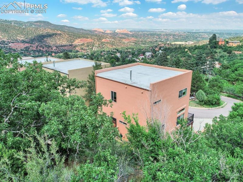 14 Amethyst Ave, Manitou Springs, CO 80829