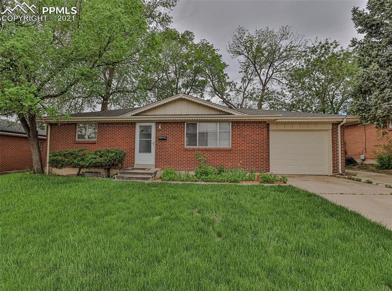 14 S Chelton Rd, Colorado Springs, CO 80910