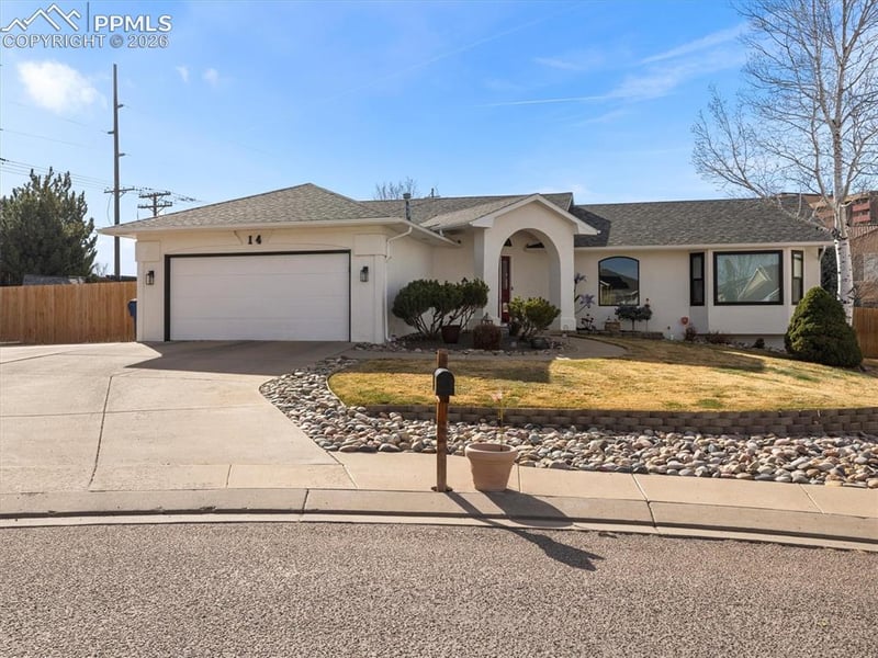 14 Full Moon Ct, Pueblo, CO 81001