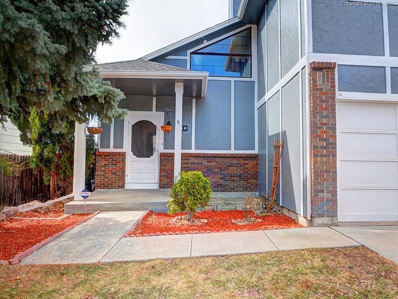 140 Dix Cir, Colorado Springs, CO 80911