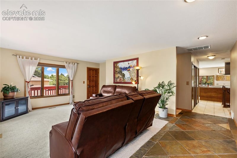 1400 Catamaran Ln, Monument, CO 80132