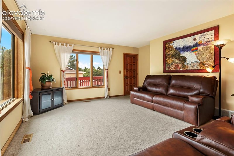 1400 Catamaran Ln, Monument, CO 80132