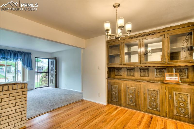 1400 Evergreen Dr, Colorado Springs, CO 80911
