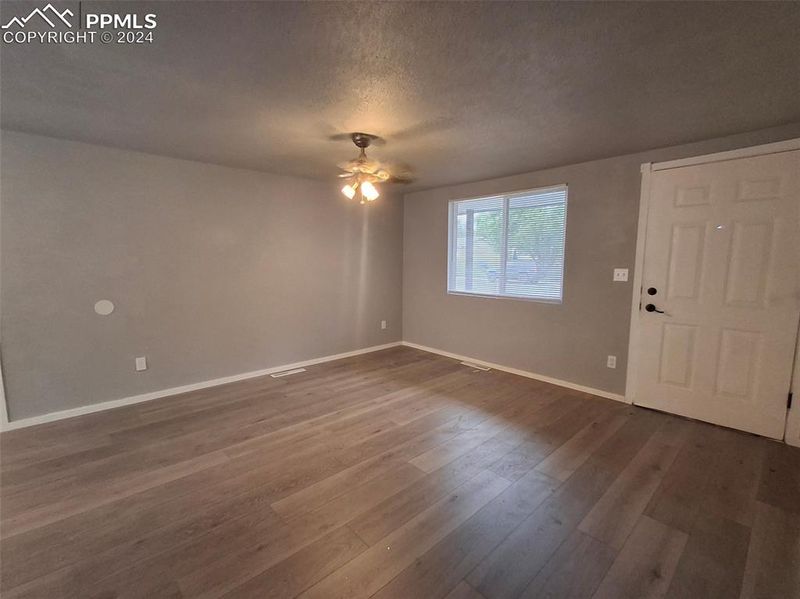 1401 Maxwell St, Colorado Springs, CO 80906
