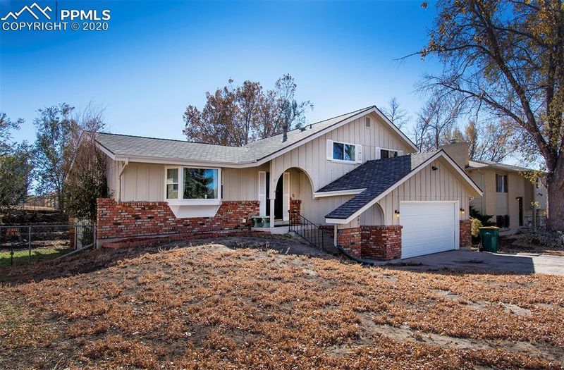 1401 Sanderson Ave, Colorado Springs, CO 80915