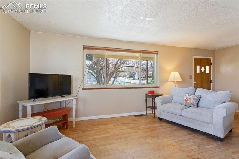 1402 N Foote Ave, Colorado Springs, CO 80909