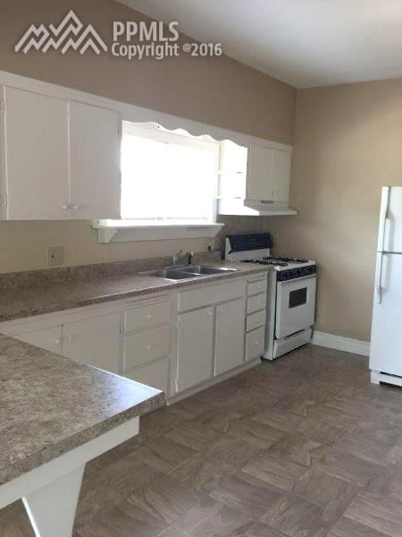 1403 E 3rd St, Pueblo, CO 81001