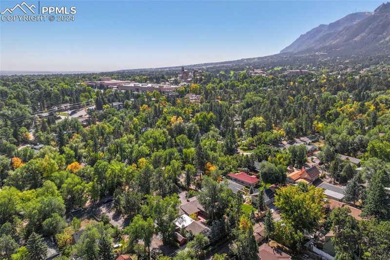 1404 W Cheyenne Rd, Colorado Springs, CO 80906