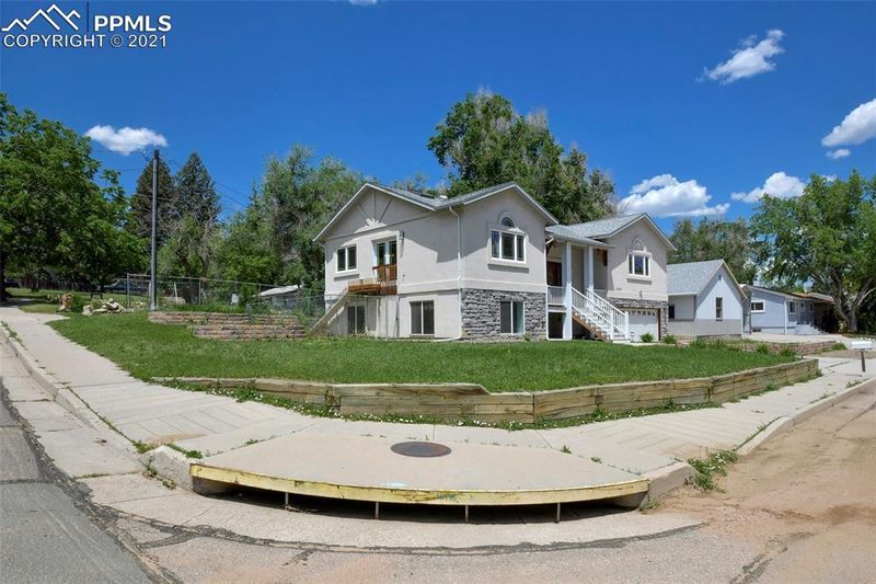 1404 Cooper Ave, Colorado Springs, CO 80907