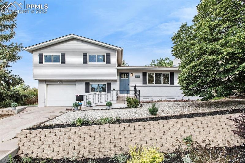 1404 Querida Dr, Colorado Springs, CO 80909