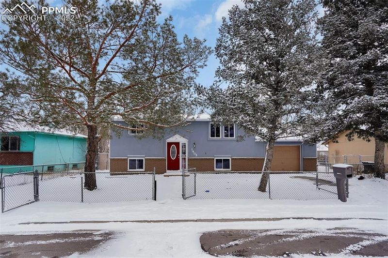1405 Chadwick Dr, Colorado Springs, CO 80906
