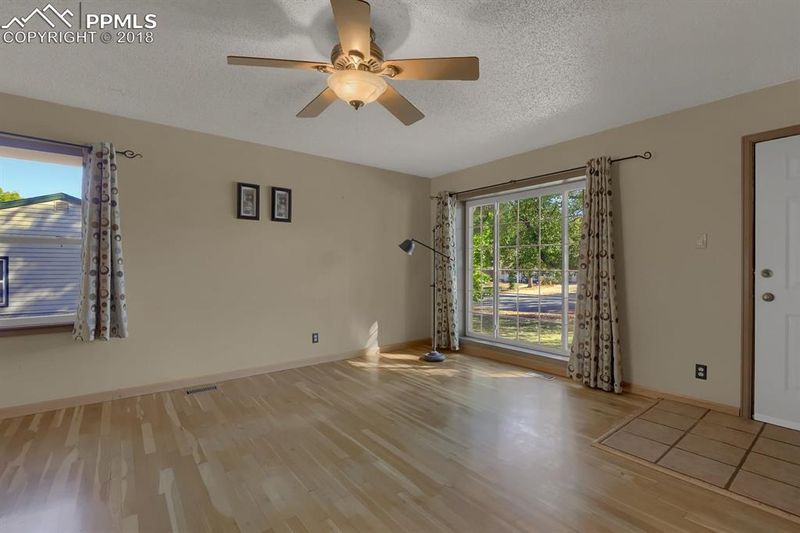 1406 Alexander Rd, Colorado Springs, CO 80909