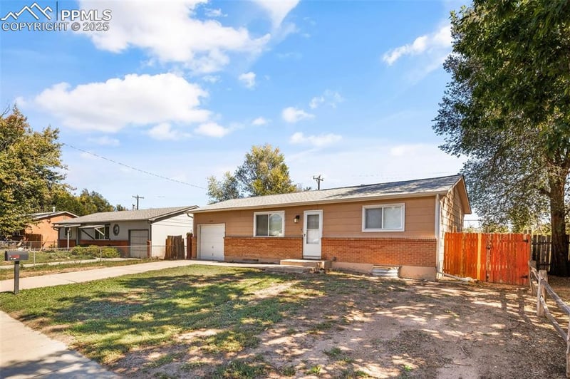 1407 Maxwell St, Colorado Springs, CO 80906