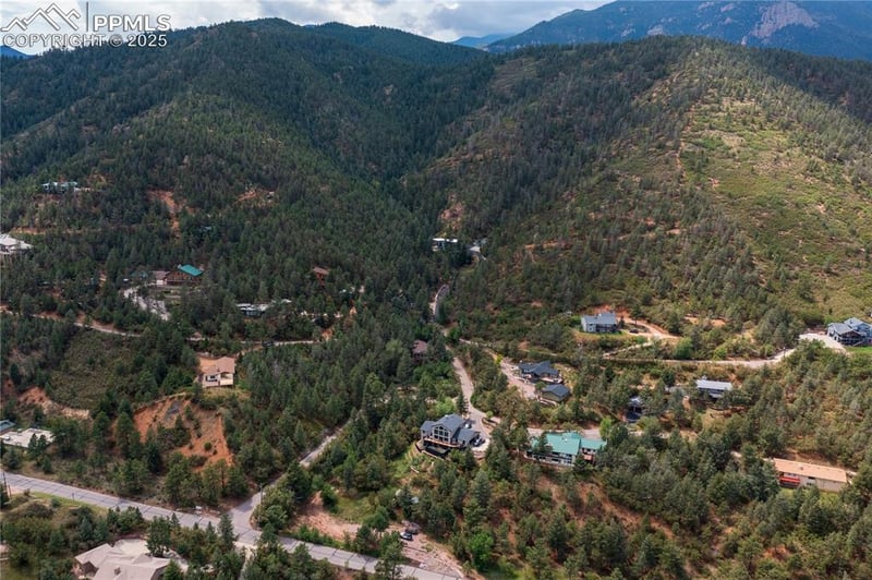 1407 Sunrise Ln, Colorado Springs, CO 80906