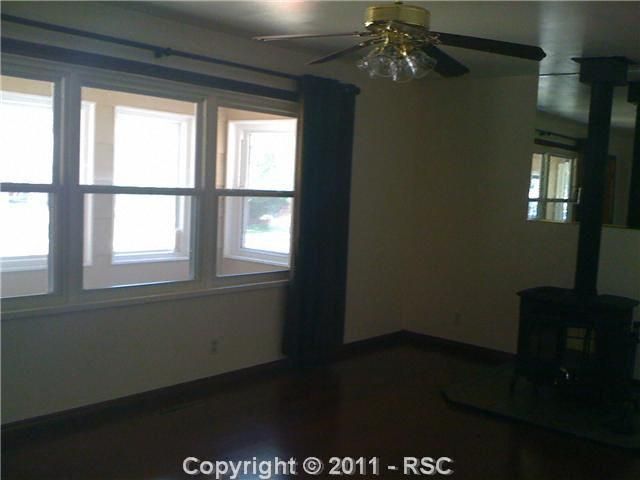 1409 Eagle View Dr, Colorado Springs, CO 80909