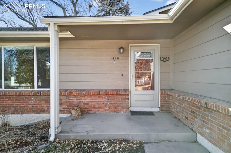 1410 Auburn Dr, Colorado Springs, CO 80909