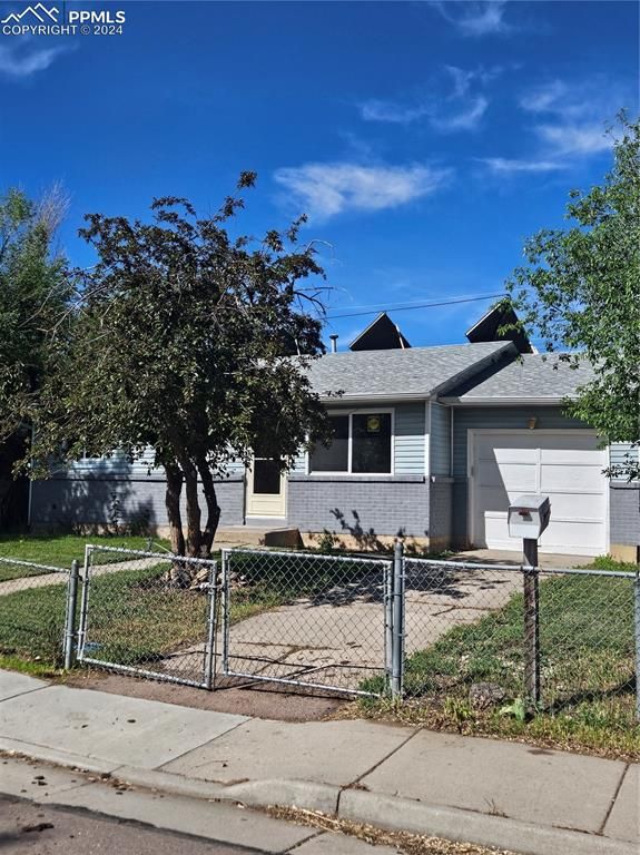 1410 Chadwick Dr, Colorado Springs, CO 80906