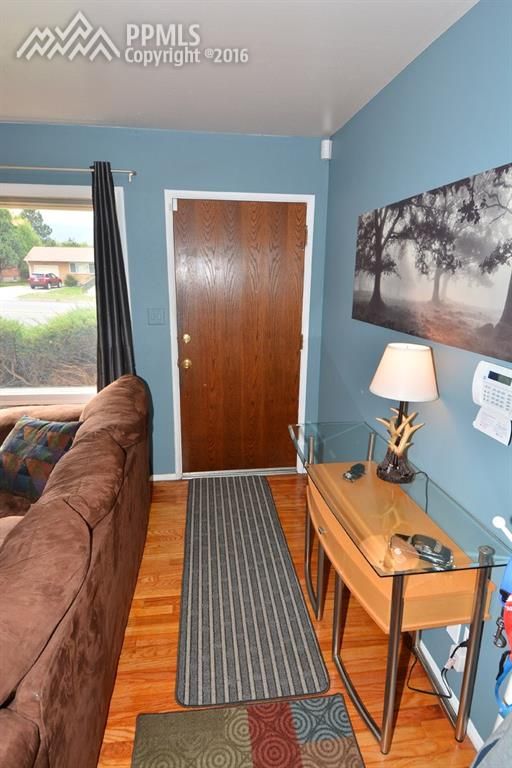 1413 N Circle Dr, Colorado Springs, CO 80909