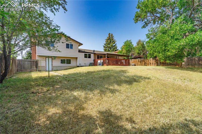 1414 Coronado Dr, Colorado Springs, CO 80910